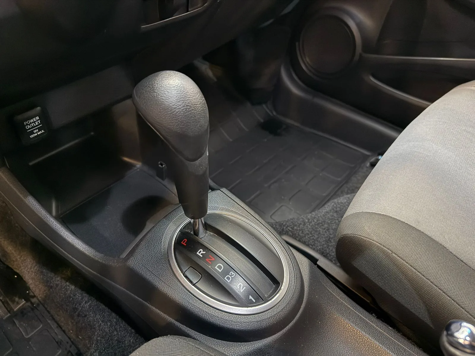 Honda-Fit-Twist-2013-Automatico (10).jpeg
