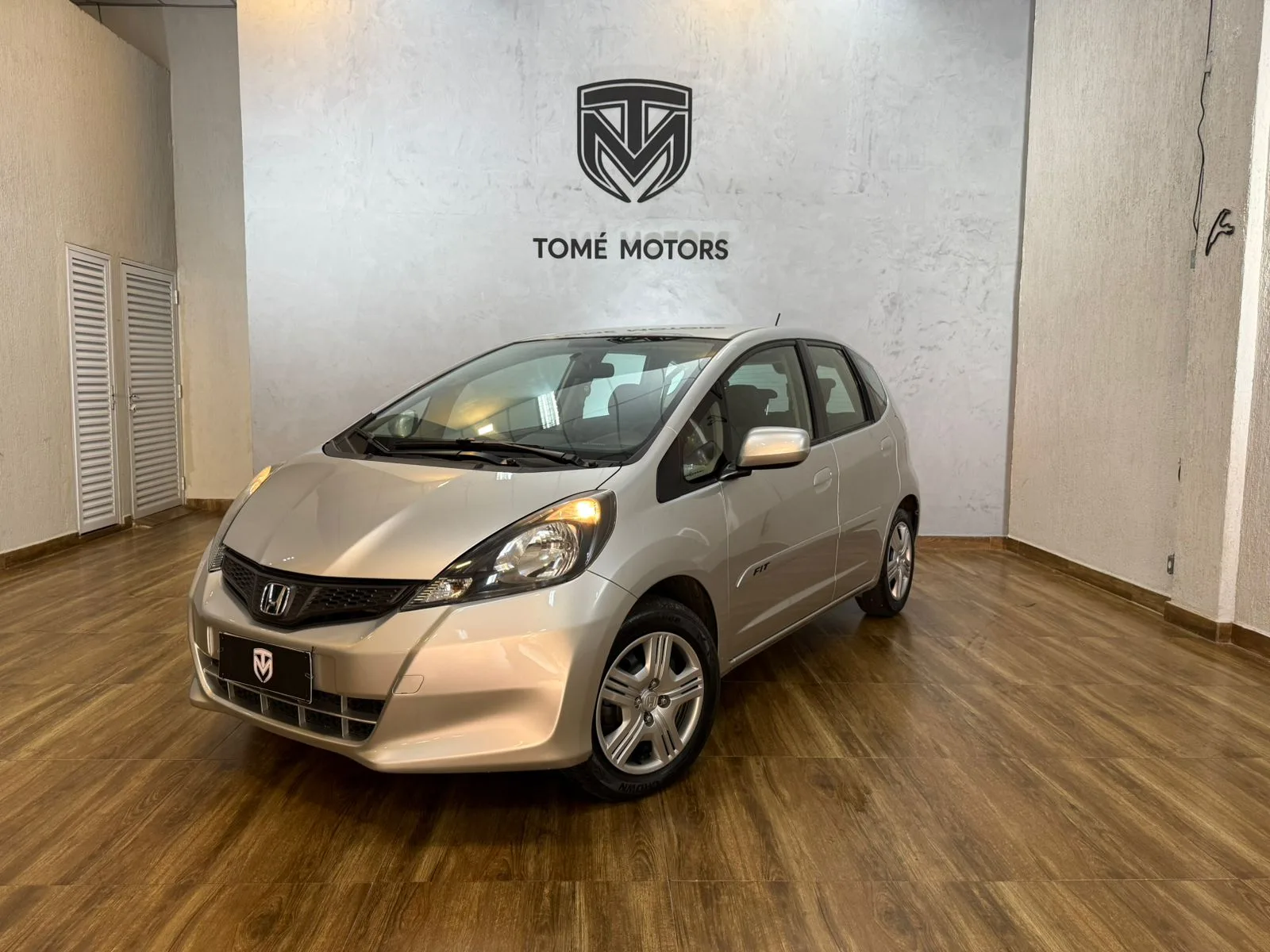 Honda-Fit-CX-2014 (7).jpeg