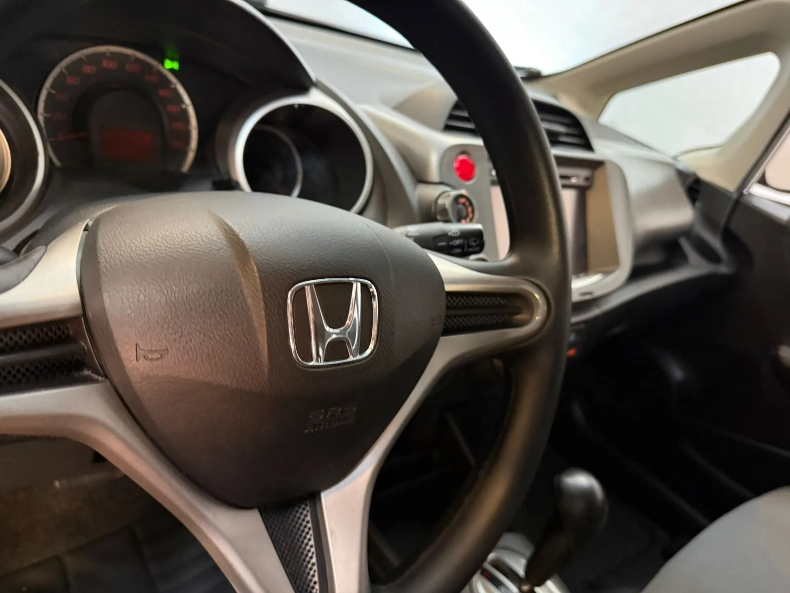 Honda-Fit-CX-2014 (13).jpeg