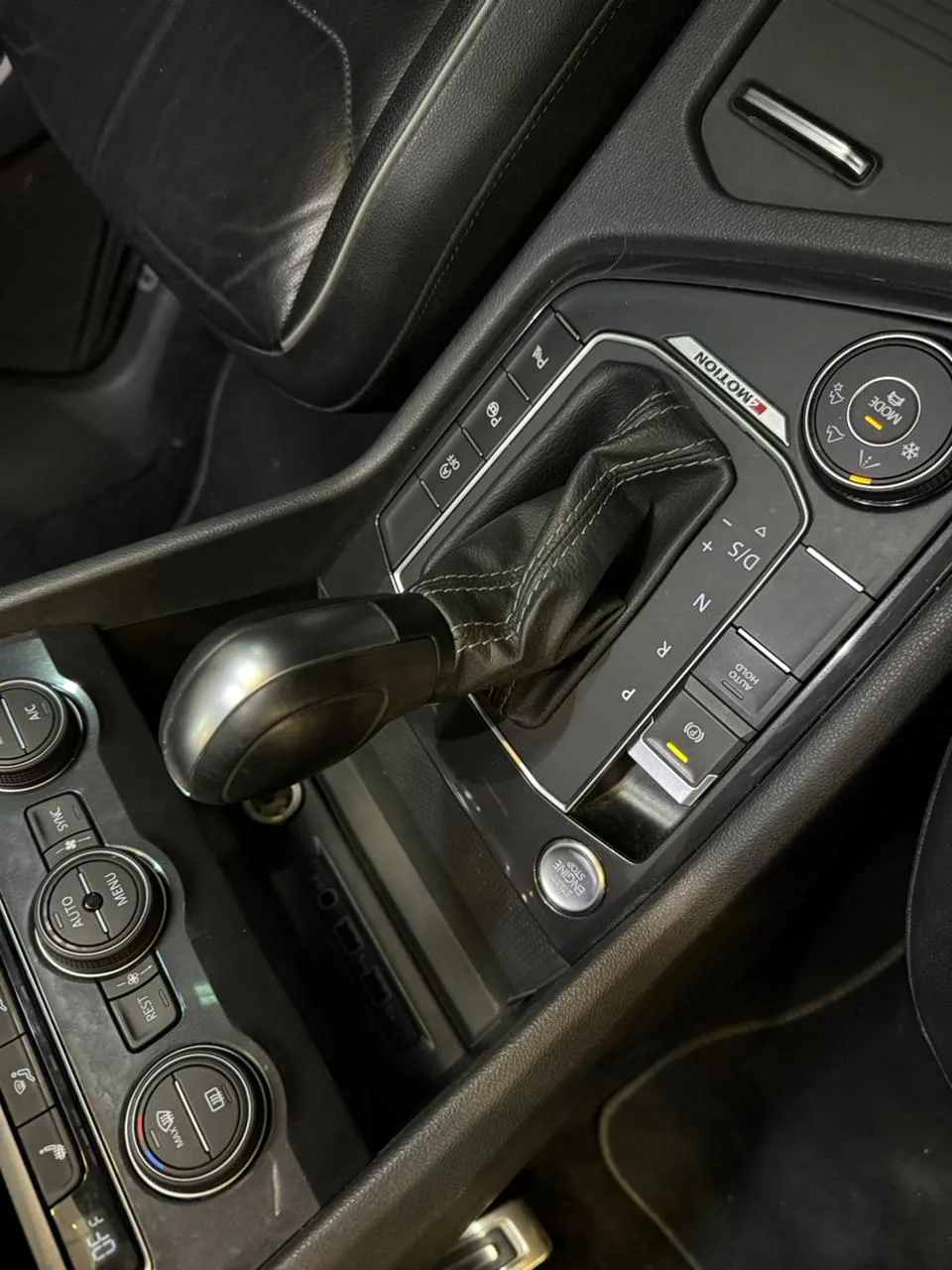 Tiguan-RLine-2020 (8).jpeg