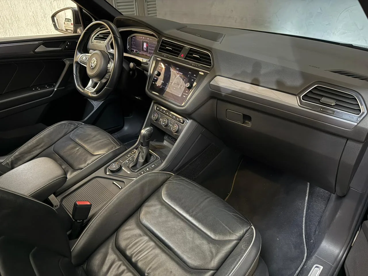 Tiguan-RLine-2020 (16).jpeg