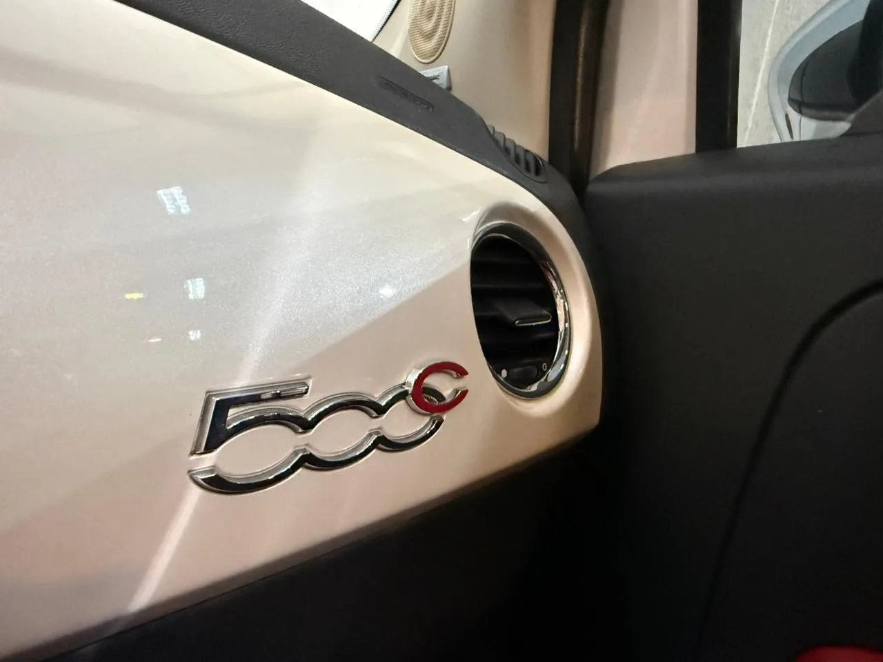 Fiat-500C-Cabriolet-Gucci-2013 (12).jpeg