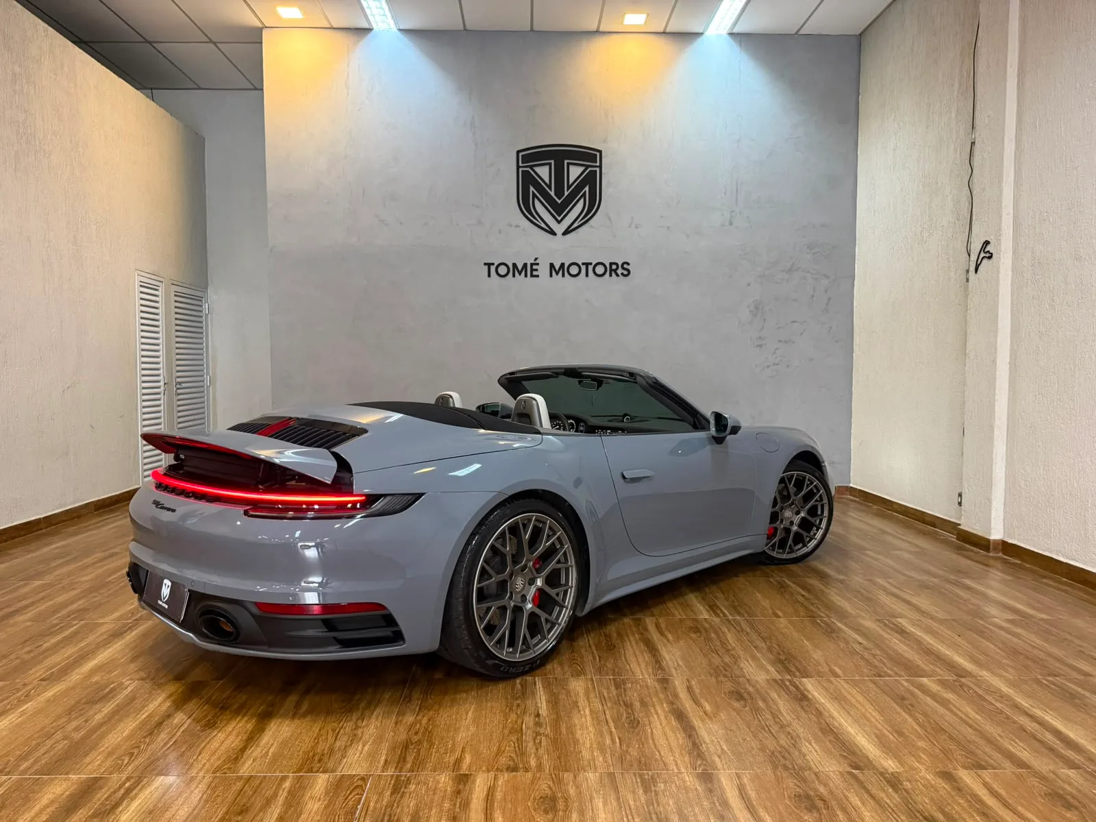 Porsche-911-CarreraS-Cabriolet-2023 (2).jpeg