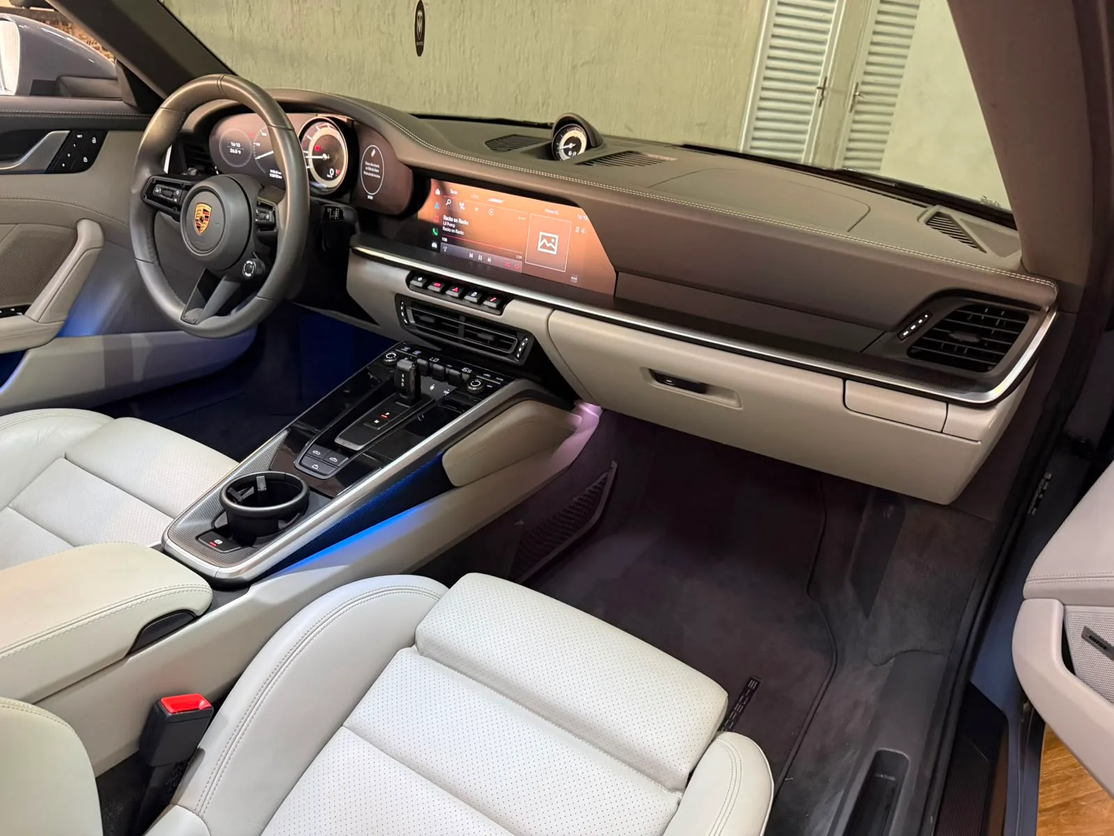 Porsche-911-CarreraS-Cabriolet-2023 (10).jpeg
