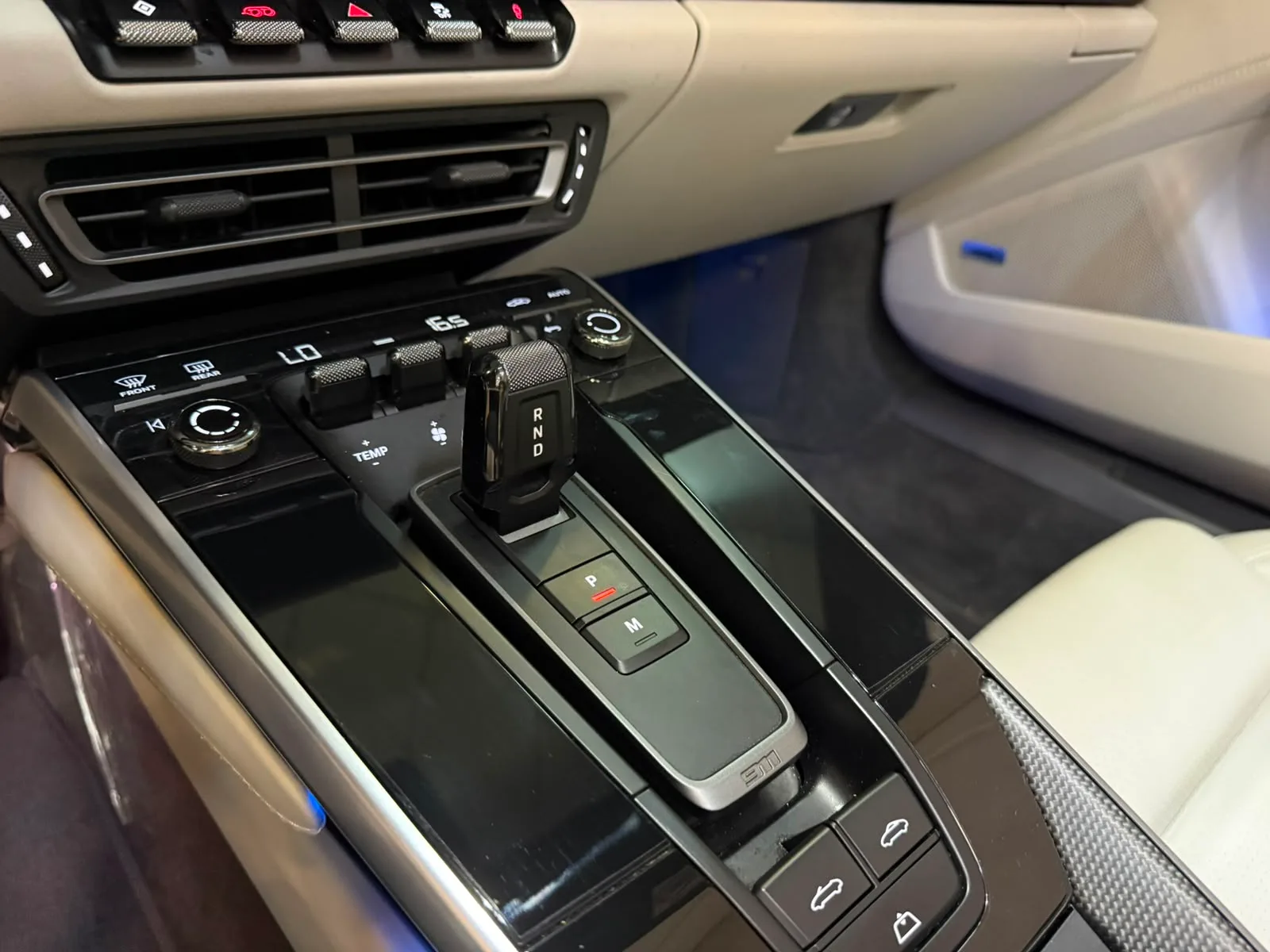 Porsche-911-CarreraS-Cabriolet-2023 (12).jpeg