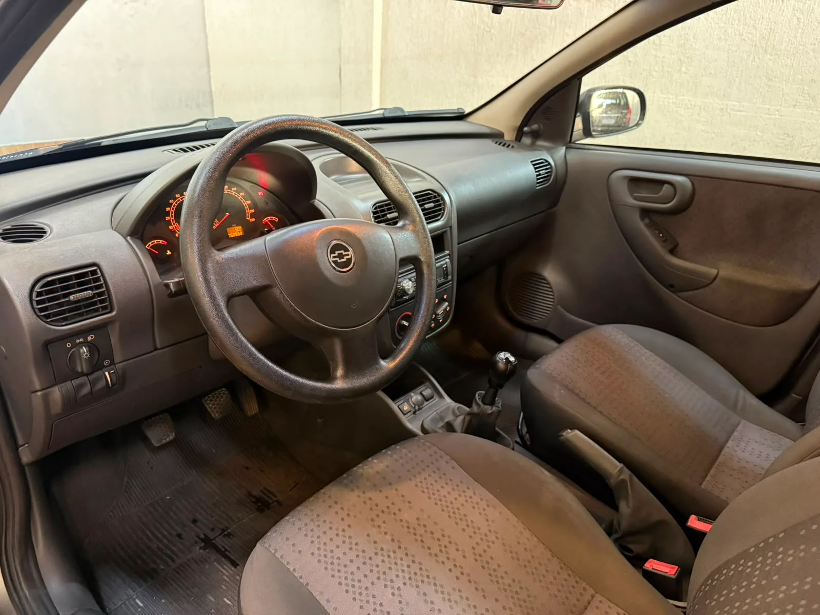 Chevrolet-Corsa-Maxx-1 (4).jpeg