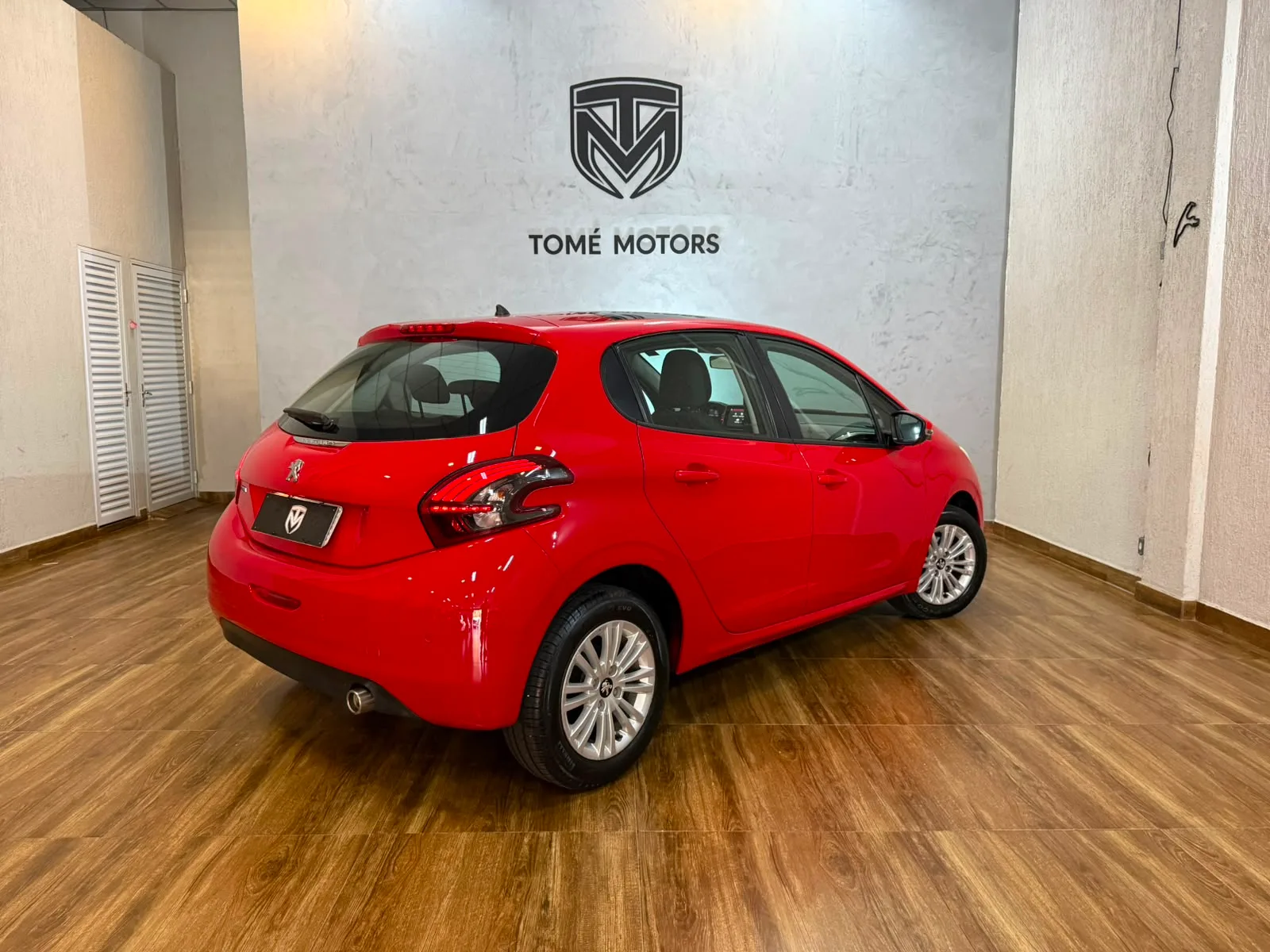 Peugeot-208-Allure-2018 (1).jpeg