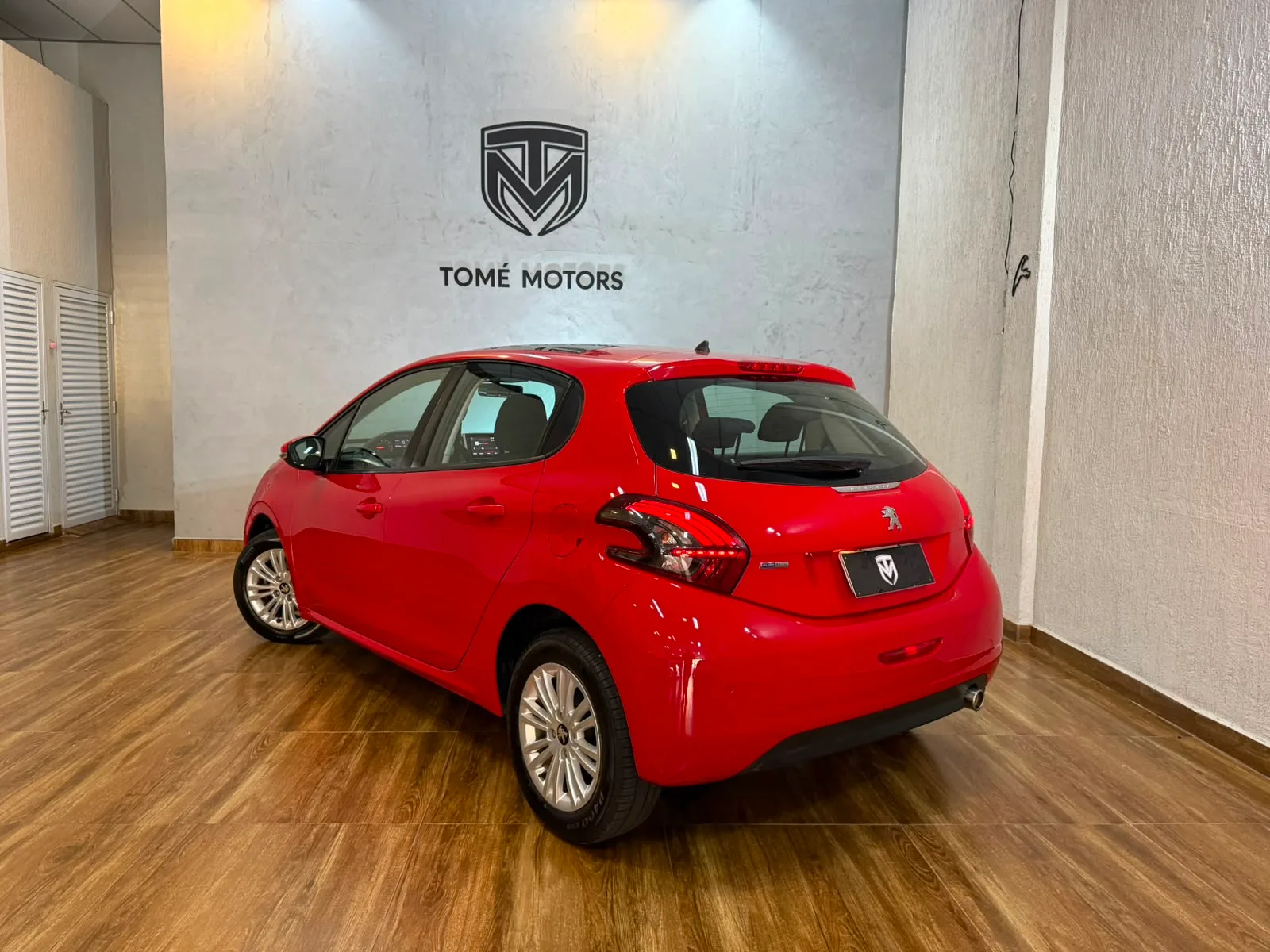 Peugeot-208-Allure-2018 (2).jpeg
