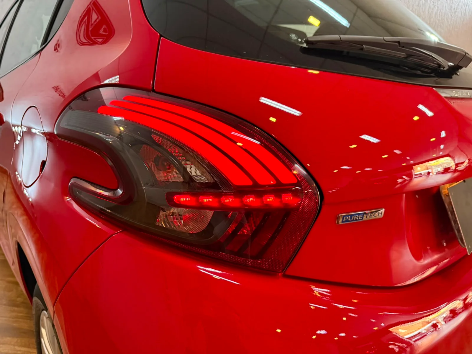 Peugeot-208-Allure-2018 (3).jpeg