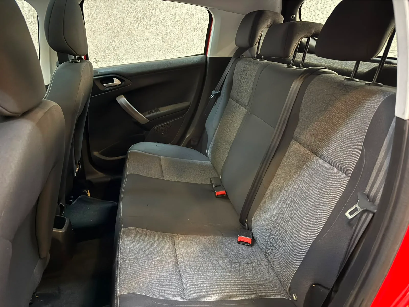 Peugeot-208-Allure-2018 (5).jpeg